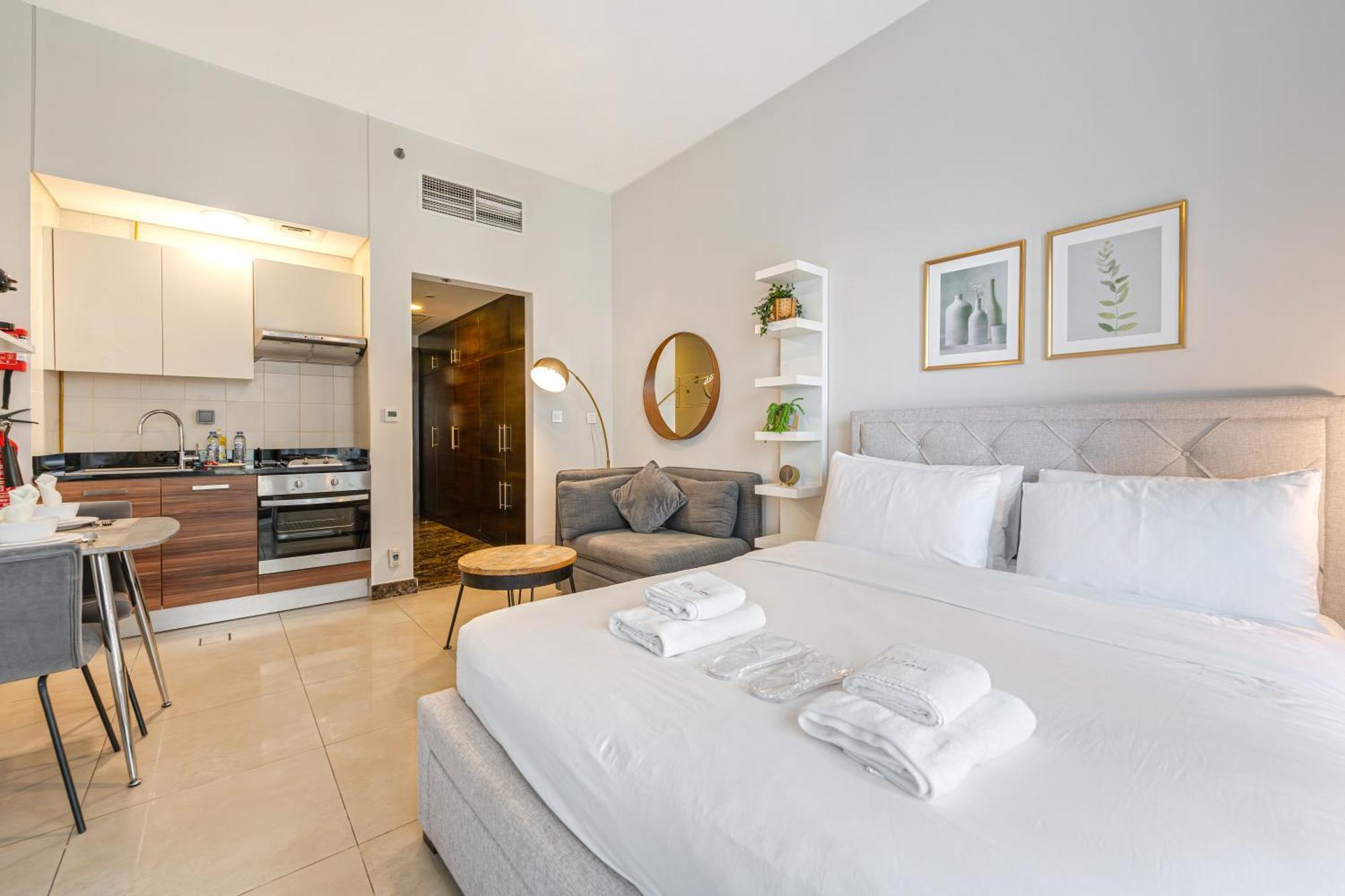 Close To I With Balcony I Fast Wi-fi * Dubai